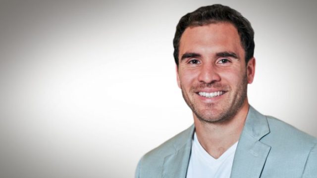 Martín Guzmán sonriente